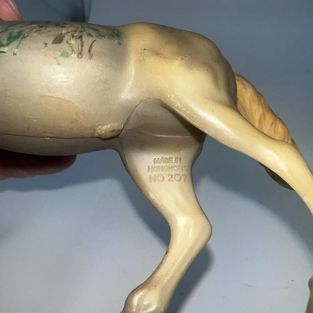 Vintage Hard Plastic Indian On Horse Toy Hong Kong Native‎ American Head Dress